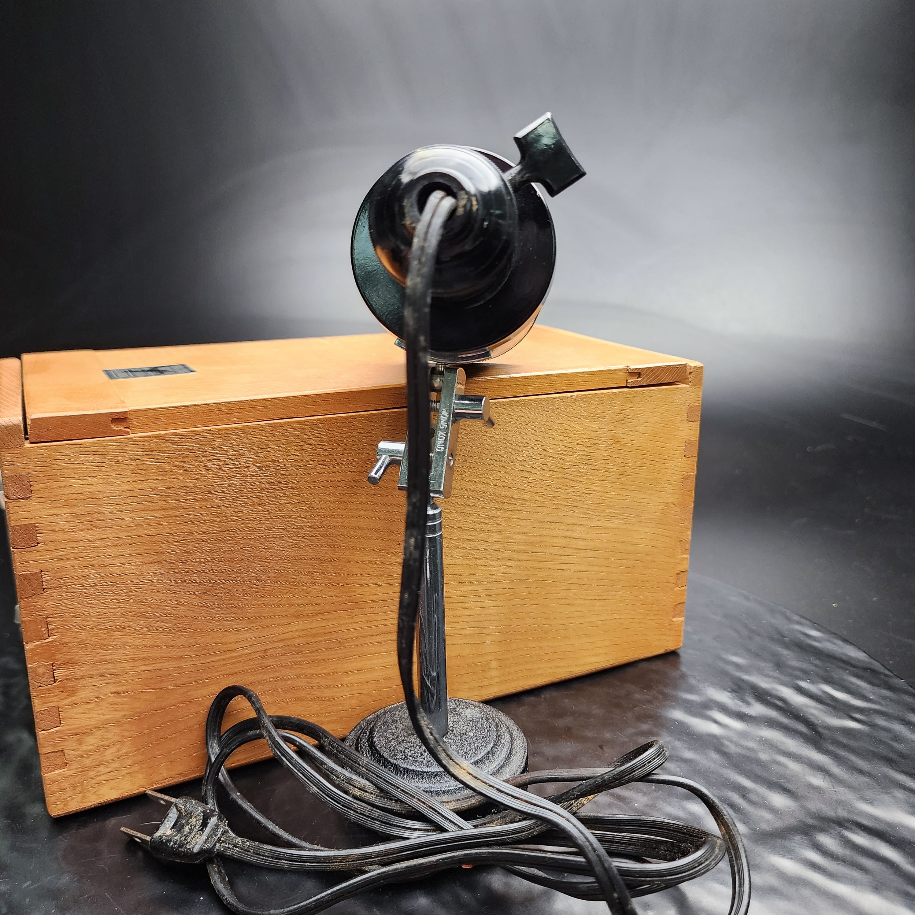 Mint 1970s Perfect Model 804 Microscope with Lamp, Case & Accessories 🔬 - Picture 4 of 12